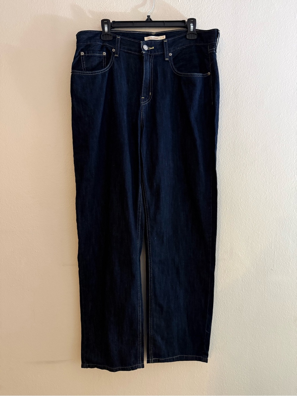 Levi’s Low Pro Straight Jean